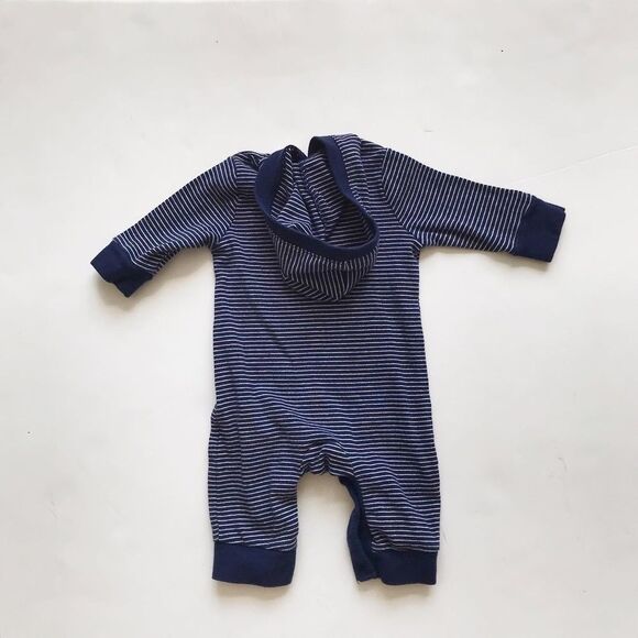 Old Navy blue stripe hooded jumpsuit EUC 0-3m - Picture 4 of 4